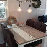Spar Chalet *