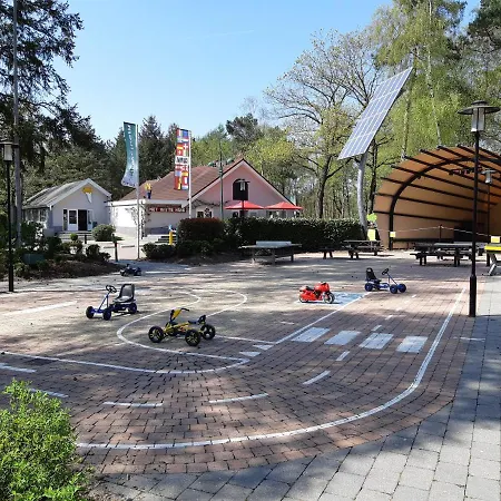 Spar * Hoenderloo